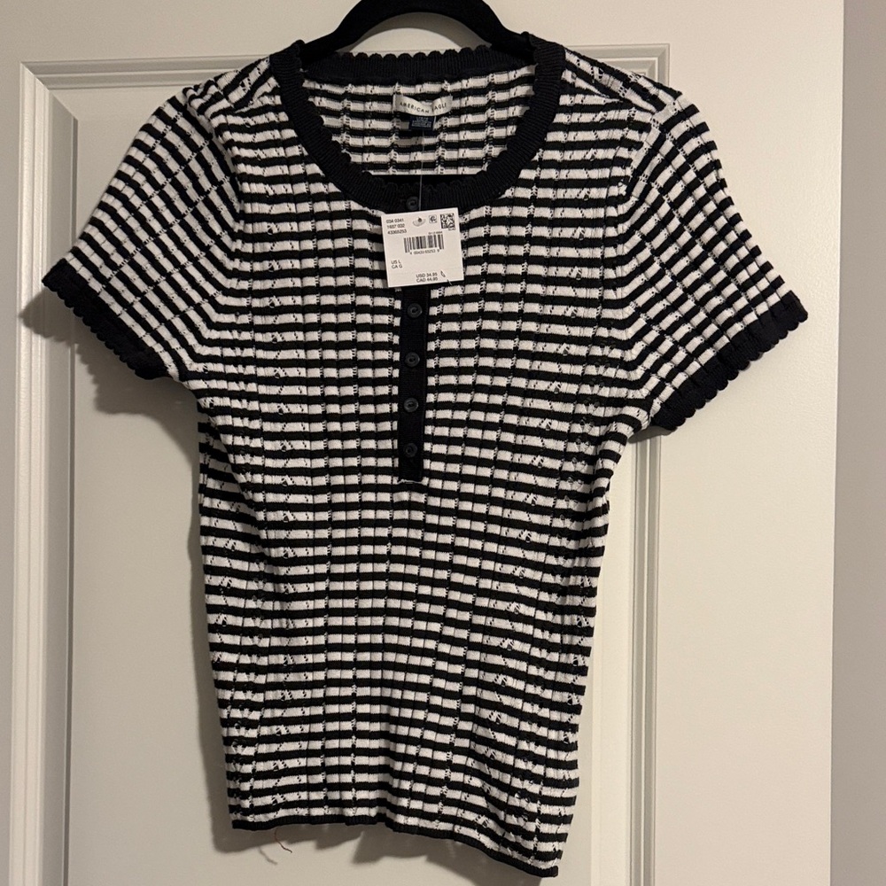American Eagle Outfitters Black and White Striped Tee